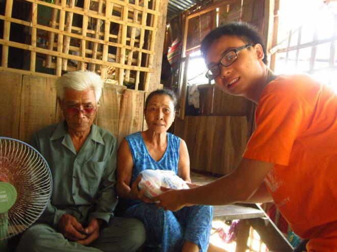 304949_486037284748124_1572658828_n